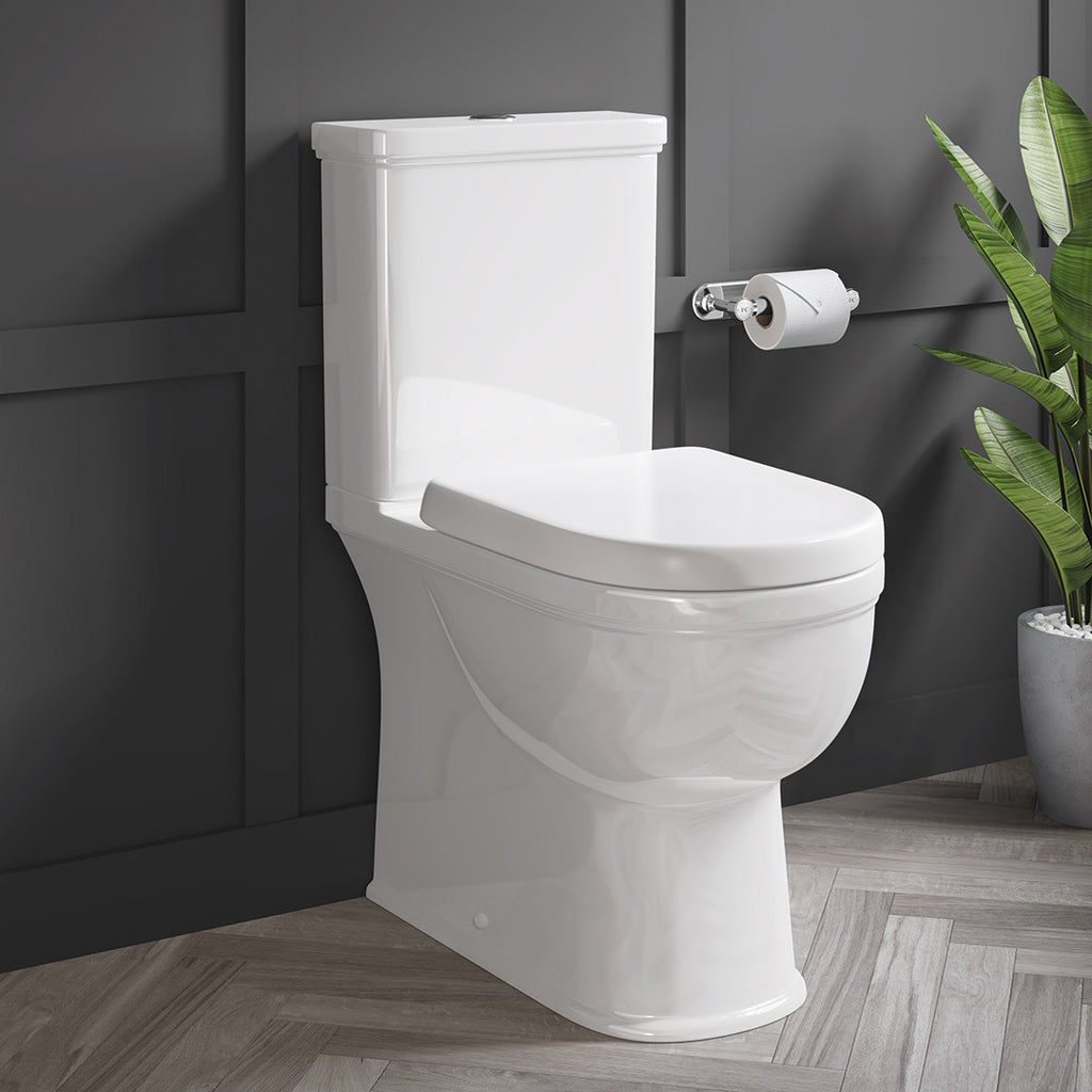 Farnham Fully Enclosed Toilet * Special