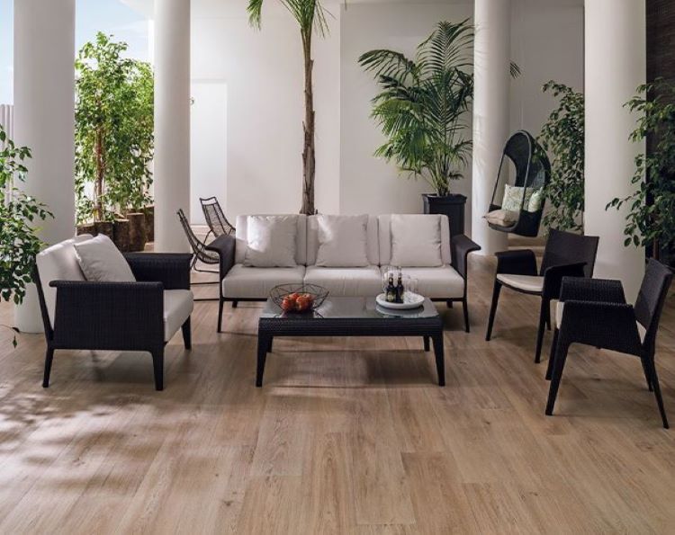Porcelanosa Tanzania Nut Tile 22 x 90